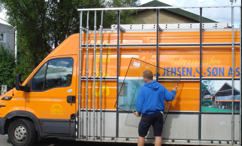 Glarmester-J.-Jensen-skifter-vinduer